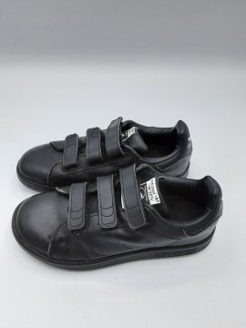 Sneakers Adidas noir de seconde main