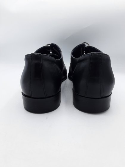 Derbies FLUCHOS noires de seconde main