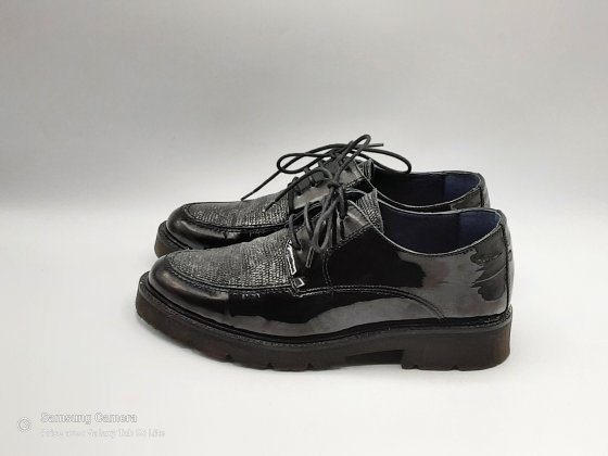 Derbies noir et argent DORKING BY FLUCHOS de seconde main