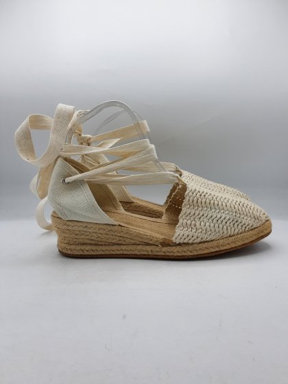 Espadrilles compensées DE MARQUE INCONNUE beiges de seconde main