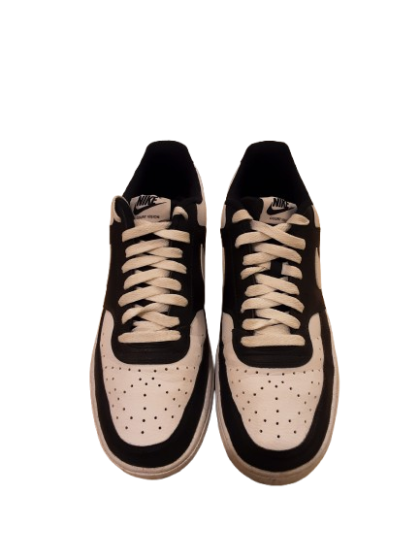 Basket Nike noir et blanche homme T44 de seconde main