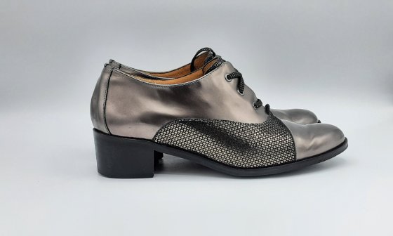 Mocassins à talons silver de seconde main