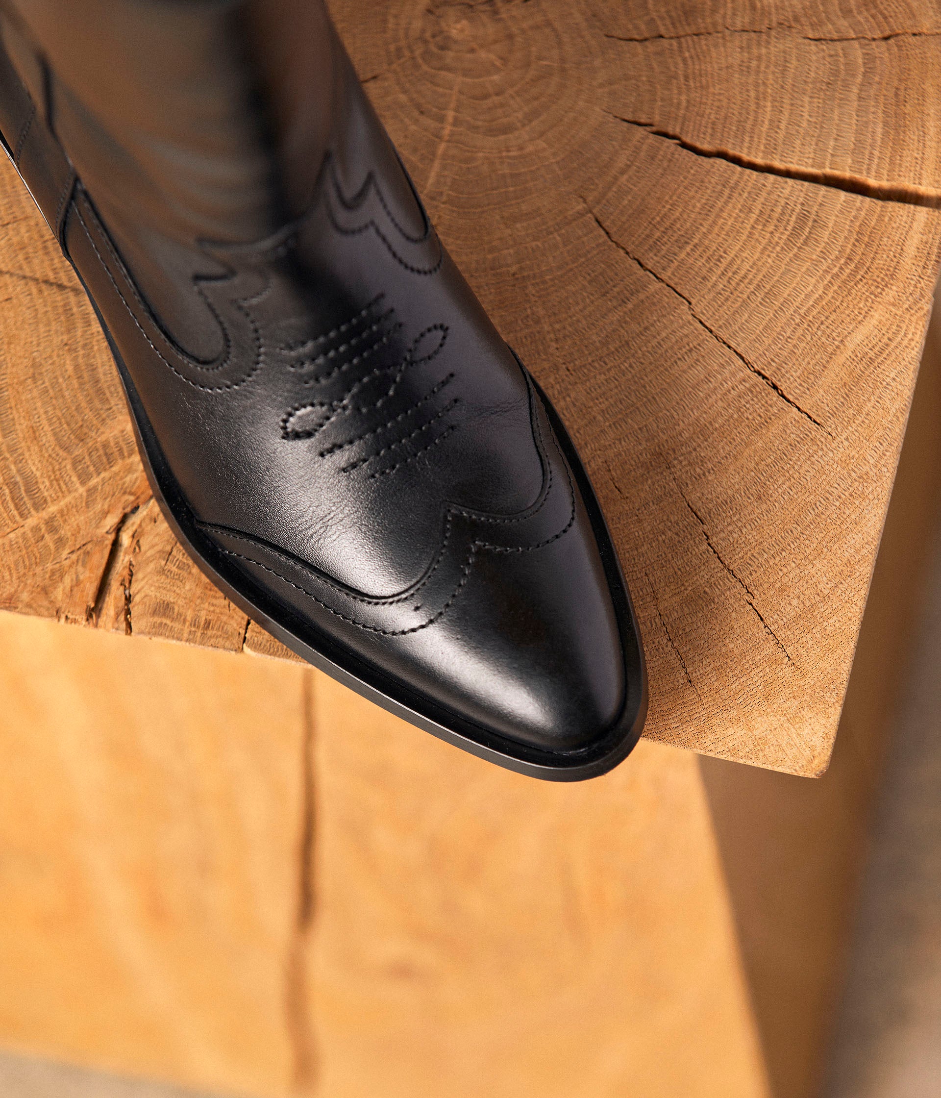 BOTTE À TALON CANELLE NOIR