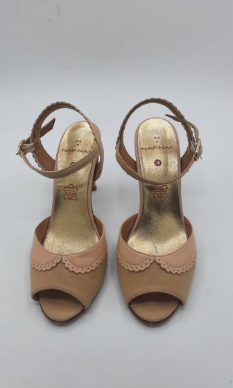 sandales à talon rose