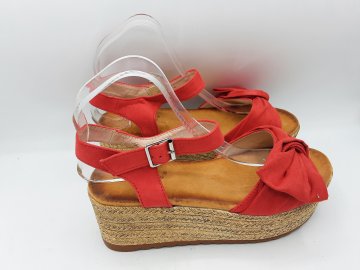 Sandales BEST SHOES rouges de seconde main
