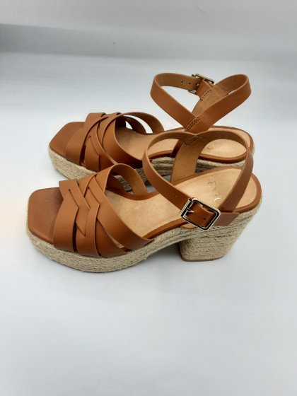 sandale camel