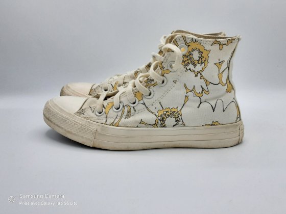 Tennis montantes blanches et jaunes - Converse T36 de seconde main