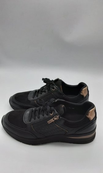 baskets noir