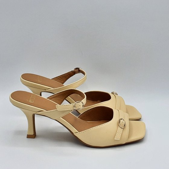 Mules Eram jaune beurre de seconde main.