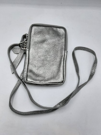 Pochette MISS REINETTE argentée de seconde main