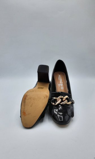 Mocassins a talon noir de seconde main