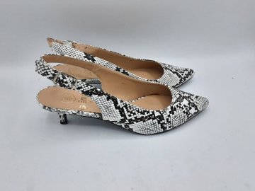 Escarpins sling back GEMO python noirs et blancs de seconde main