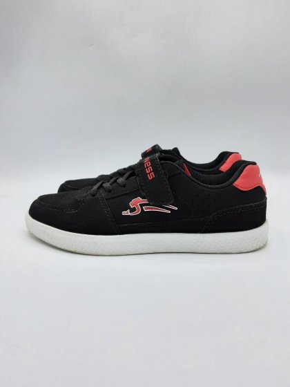 Baskets AIRNESS noires de seconde main