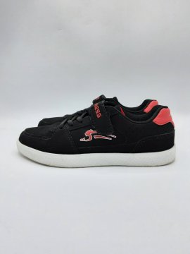Baskets AIRNESS noires de seconde main