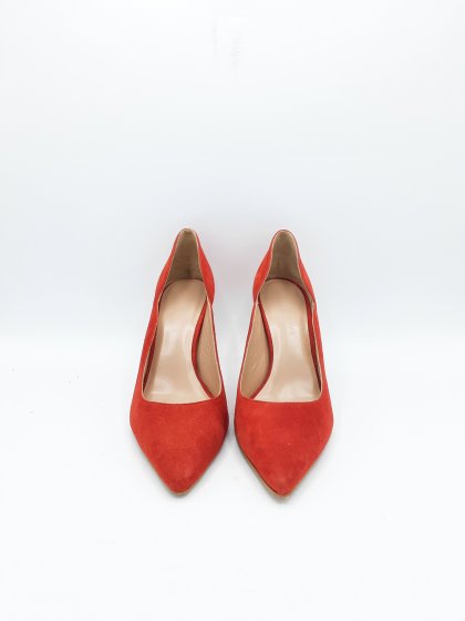 paire d'escarpins rouges de seconde main