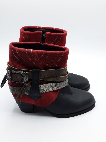 Boots sacha