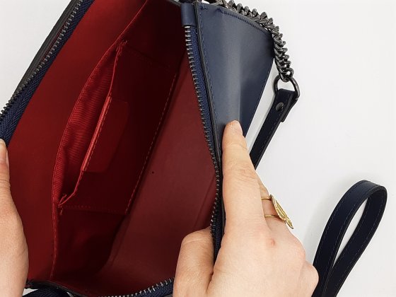 Sac en cuir bleu italien de seconde main