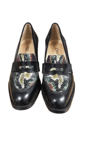 Mocassin à talon en cuir