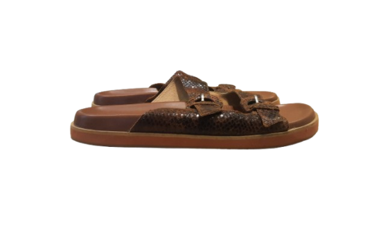 Paire de sandales de seconde main