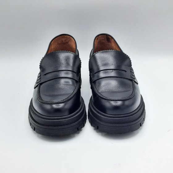 mocassins