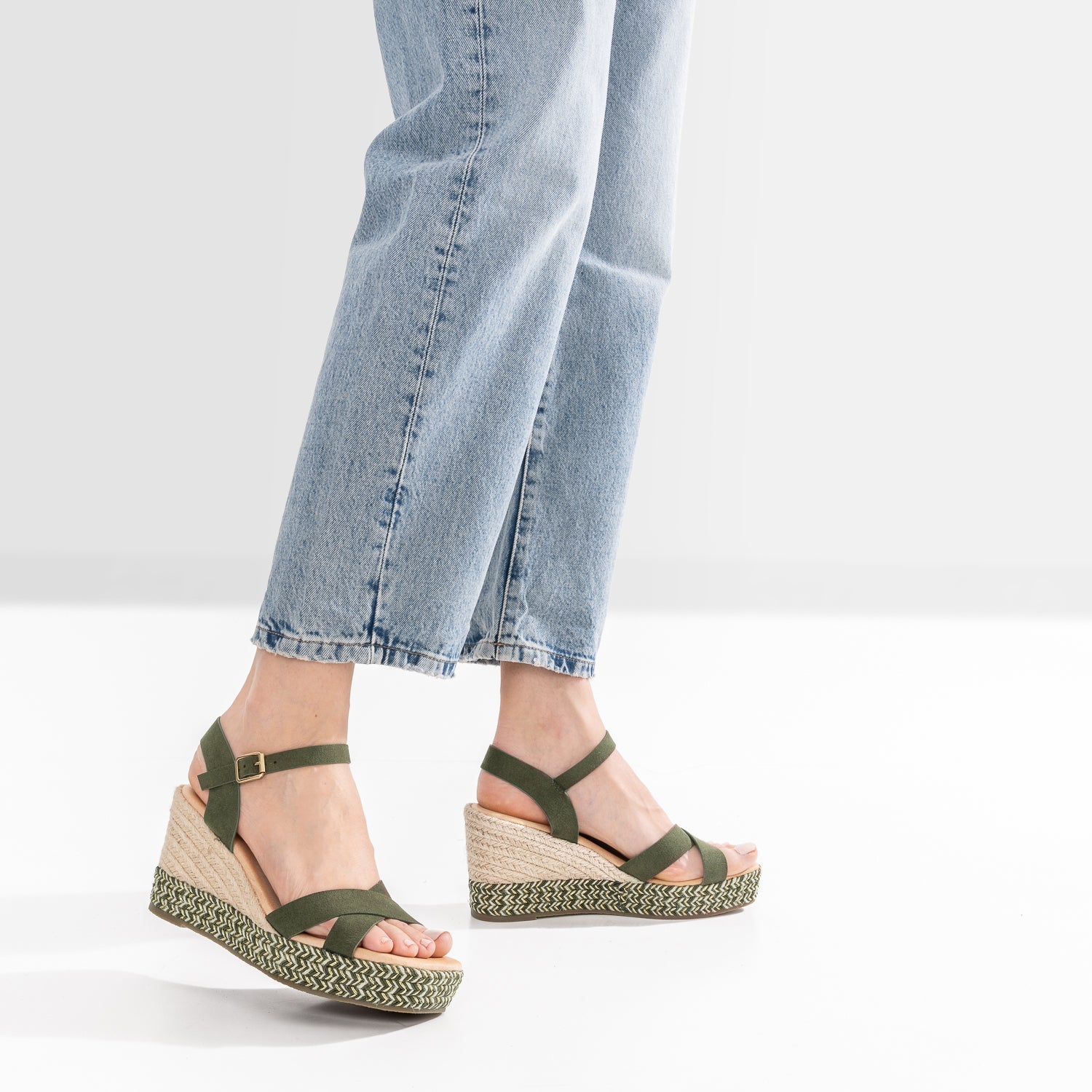 SANDALE THIPHAINE KAKI