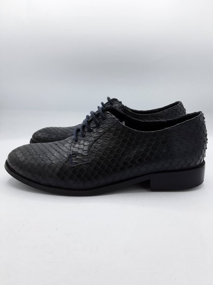 Derbies REQINS noires de seconde main