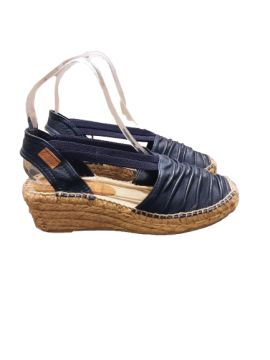 Espadrilles marine MONTANE De Seconde Main