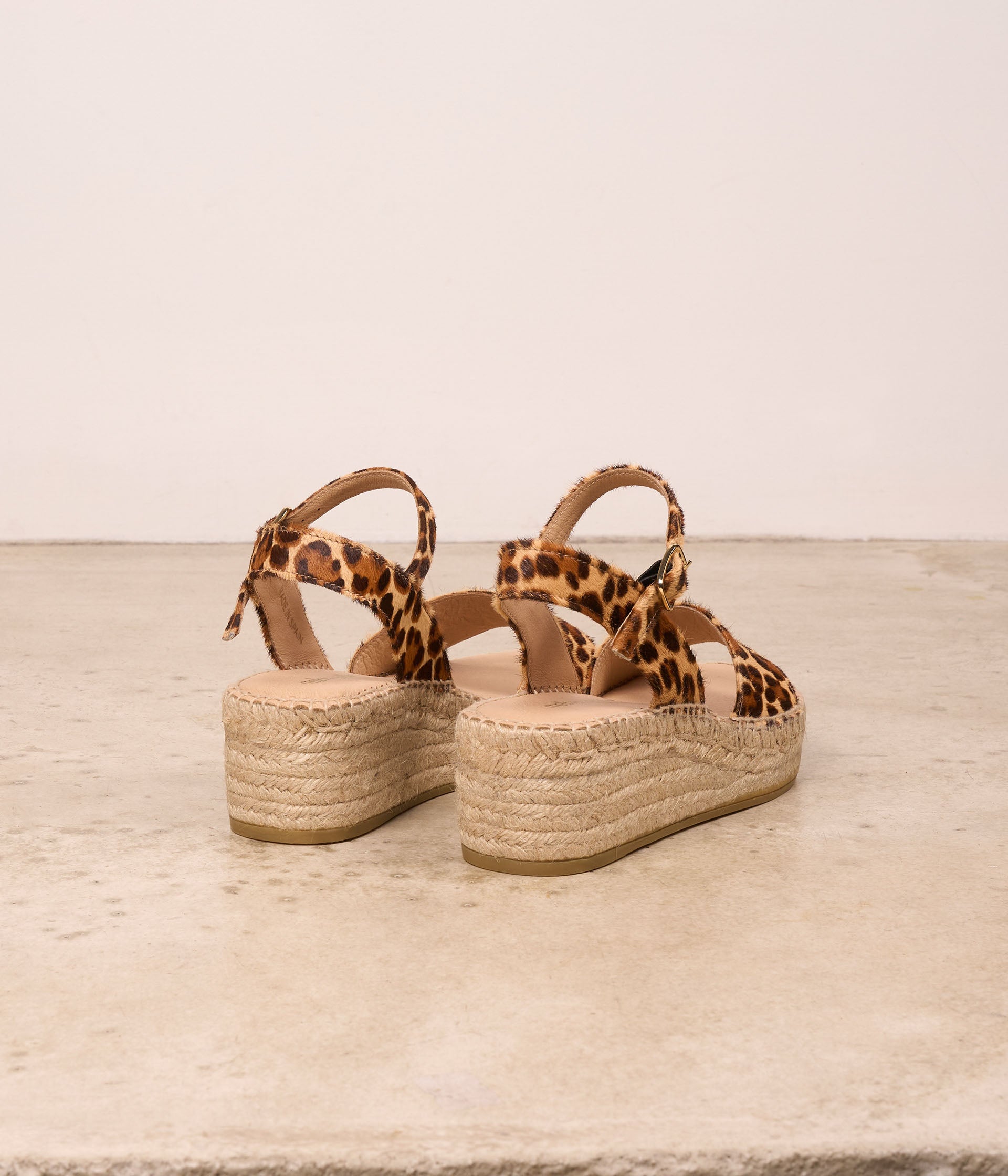 SANDALE À TALON IVANKA LEOPARD
