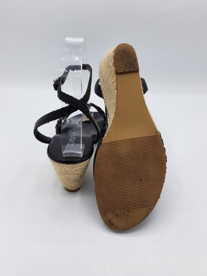 Sandales compensées LAUREANA noires de seconde main
