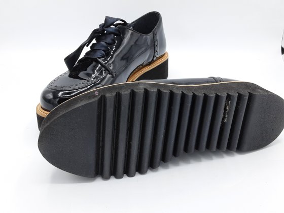 Derbies compensées Cuir vernies Myma noir 40 de seconde main