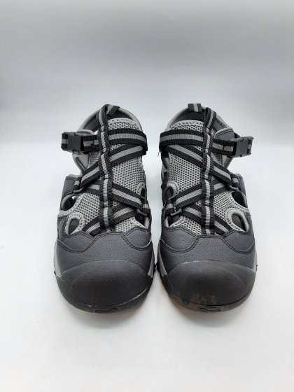 Chaussures de marche ADVENTURIDGE grises de seconde main