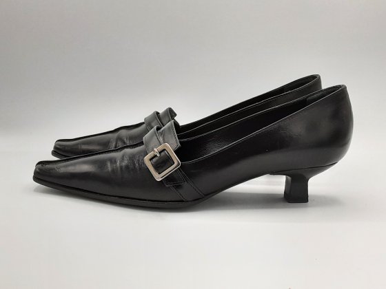 Kitten Heel à boucle noir à bout carré NATACHA T36 de seconde main