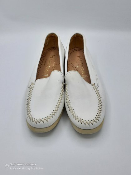 Mocassins en cuir blanc - HIRICA - T37 de seconde main