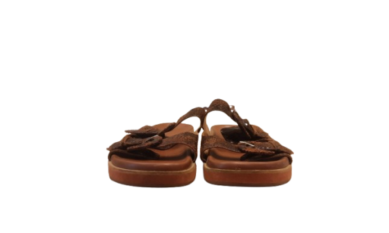 Paire de sandales de seconde main