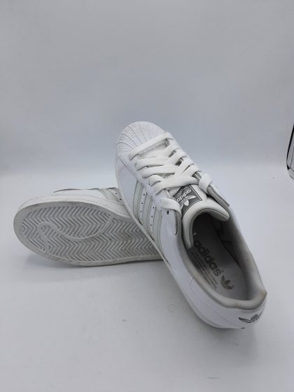 BASKET BASSE BLANCHE ADIDAS DE SECONDE MAIN