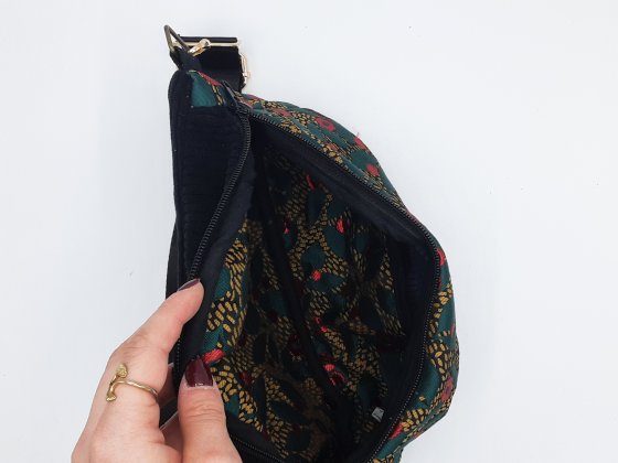 Banane textile de seconde main