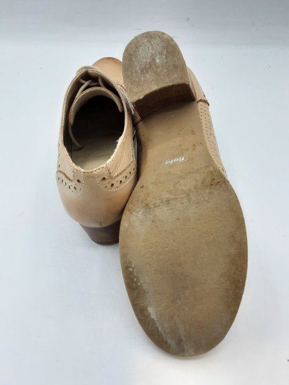 Derbies à talons BATA beiges de seconde main
