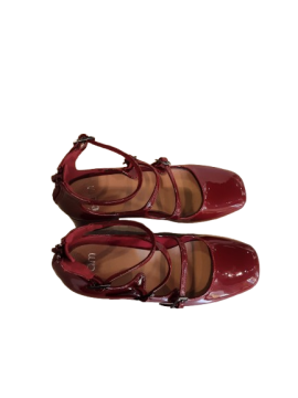 Chaussure babies rouge vernis avec brides de seconde main