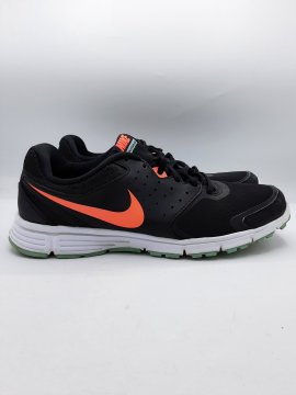 Baskets NIKE noires de seconde main
