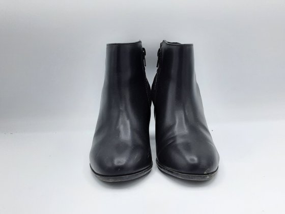 Boots Ken shoes noires de seconde main