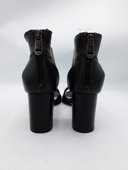 Sandales CLOSER noires de seconde main