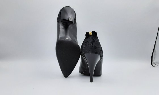 Escarpin en cuir noir de seconde main