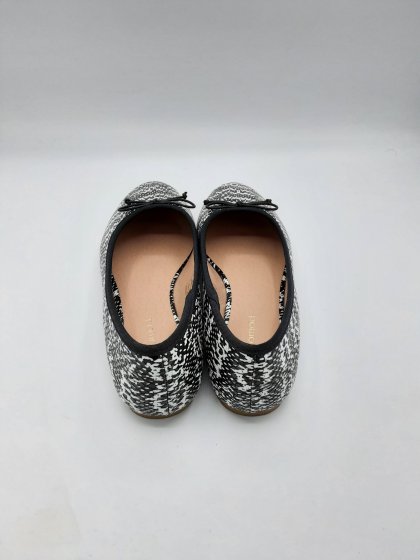 Ballerines noires et blanches pointure 39