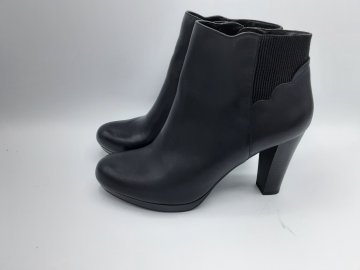 Bottines noir en cuir de seconde main