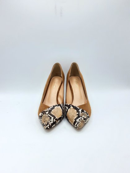 paire d'escarpins cognac et python de seconde main