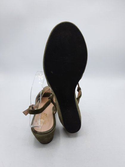 Sandales compensées KESS kaki de seconde main