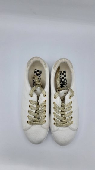 Paire de basket blanche de seconde main