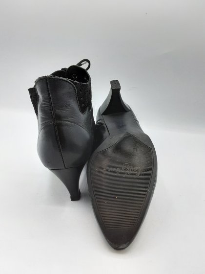 Bottines DE MARQUE INCONNUE noires de seconde main