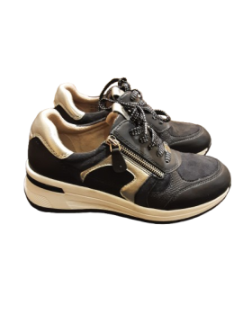 Baskets Marine CAPRICE De Seconde Main