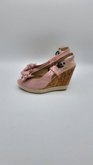 Paire de compensé rose vernis de seconde main